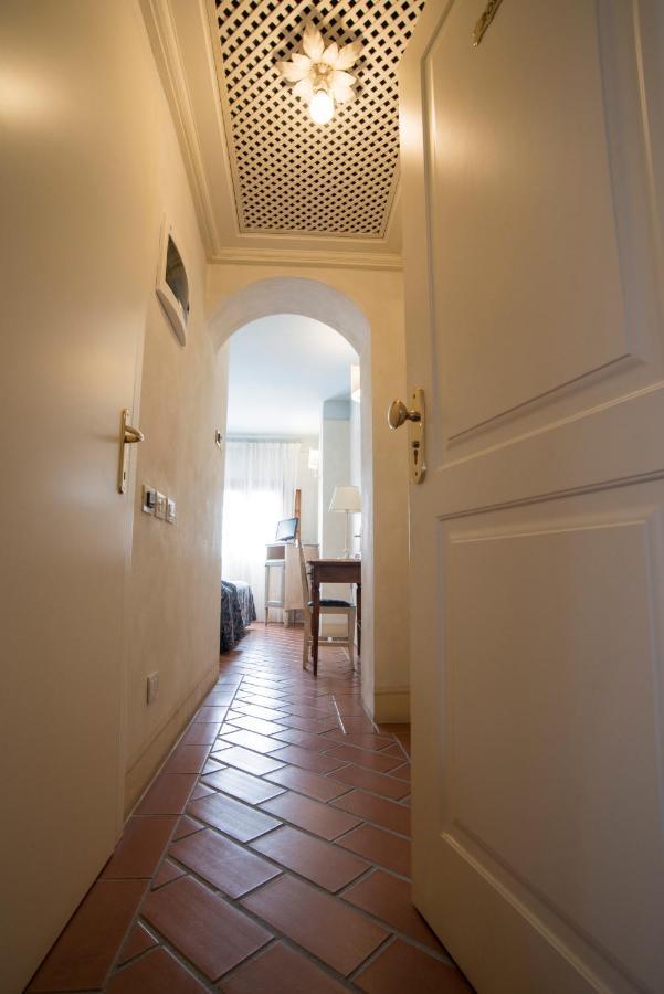Park Hotel Santa Maria A Monte Екстериор снимка